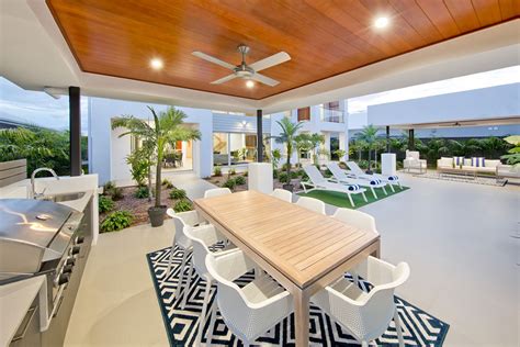 prize home bribie island|mater prize home number 300.